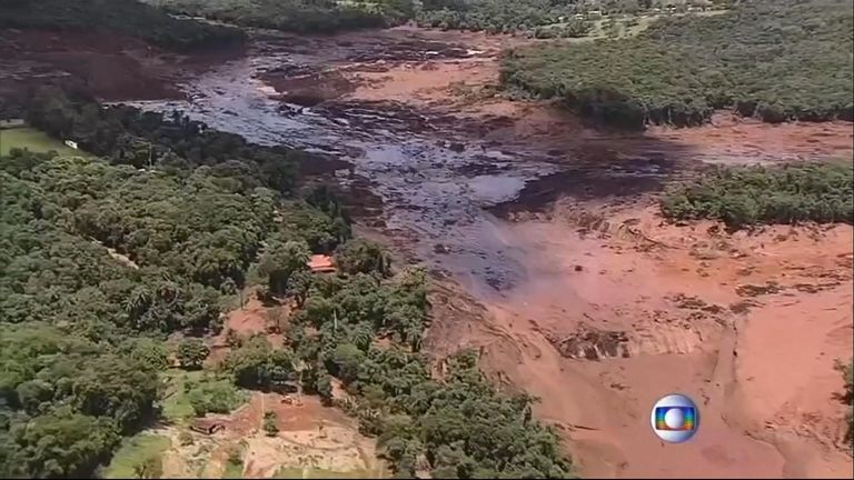 Brazil Dam Burst: Several Killed And Hundreds Missing As Mud Engulfs ...