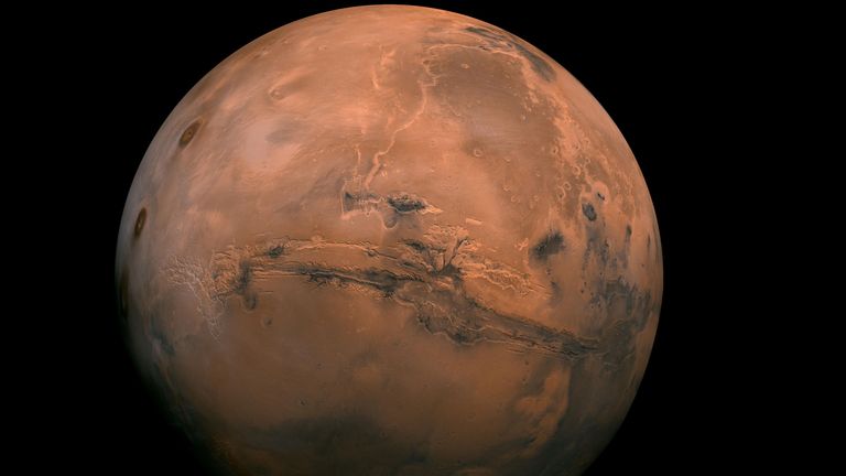 Mars juga dikenal sebagai Planet Merah