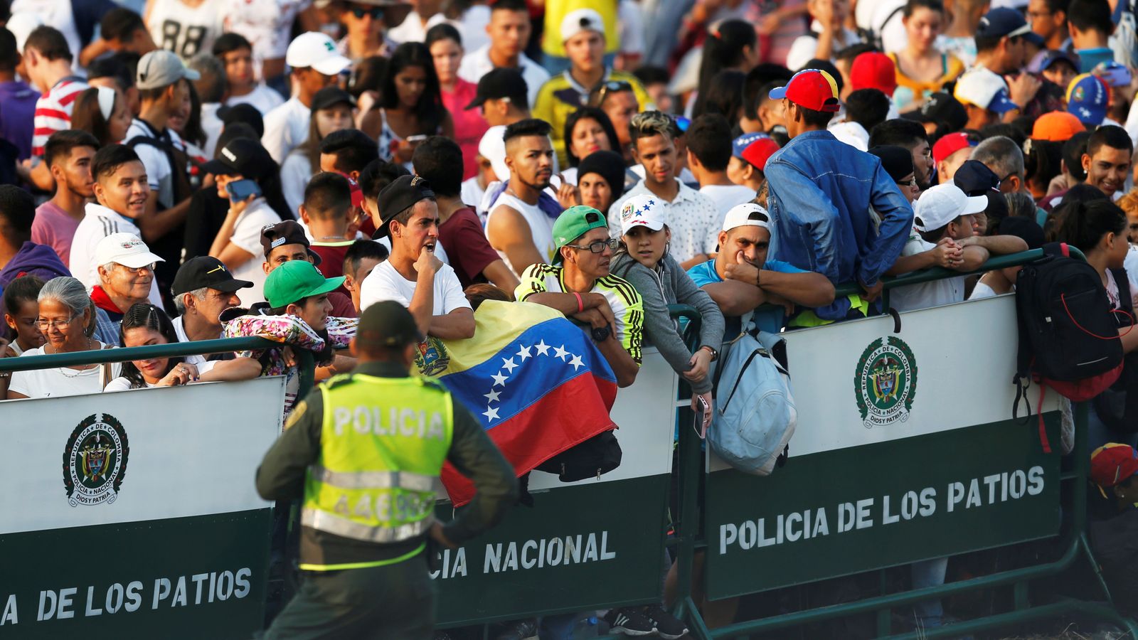 Man and woman killed in clashes on Venezuela and Brazil border as ...