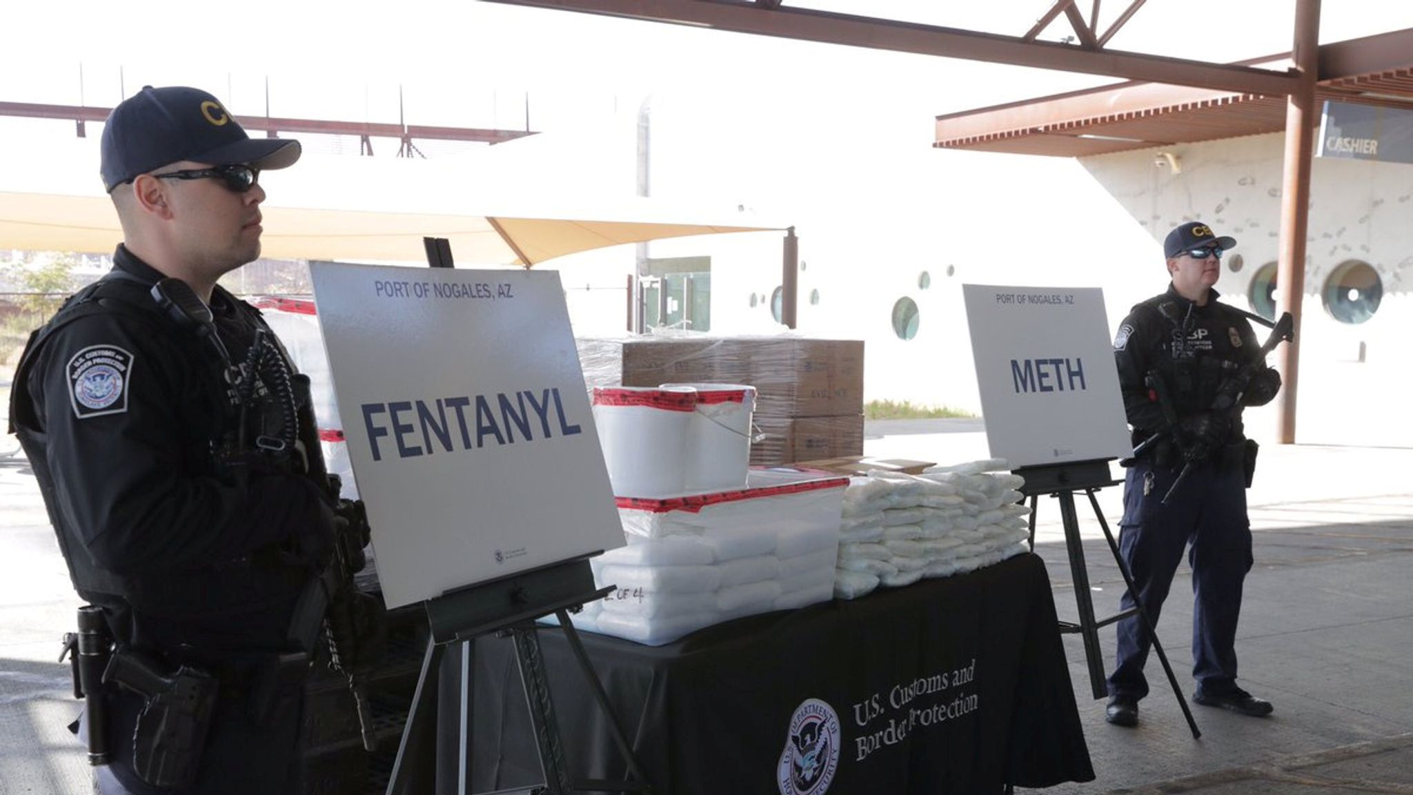 Agents discover record amount of fentanyl in drug bust on US border ...