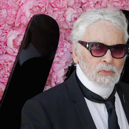 Fashion icon and Chanel boss Karl Lagerfeld dies