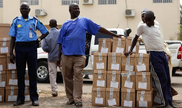 Nigeria postpones presidential election at last minute Nigeria postpones presidential election at last minute