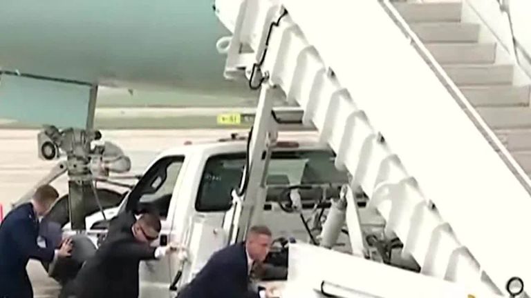 Donald Trump's Air Force One had a steps fail at a summit in Vietnam ...