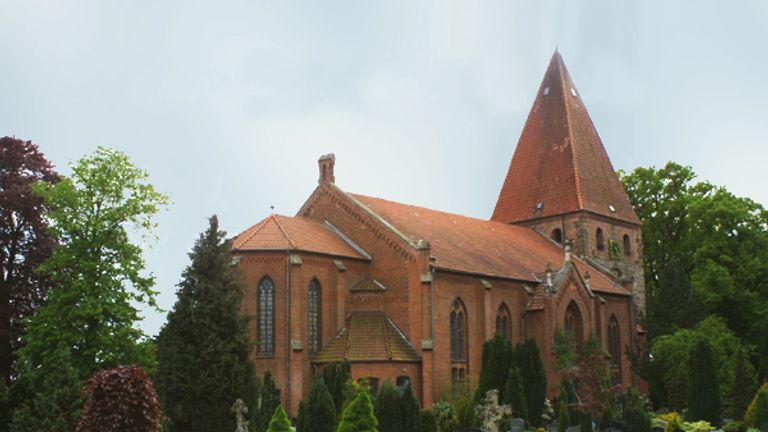 St Mary's Church in Hilgermissen, which asks people to rely on landmarks rather than street names to get around