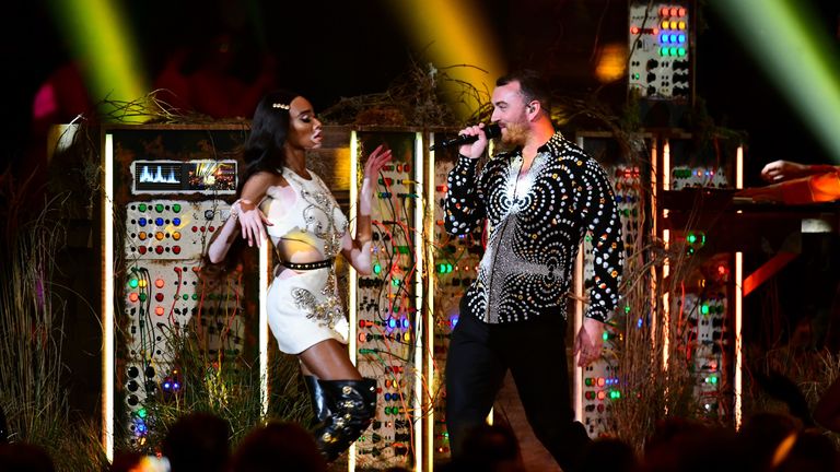 Winnie Harlow and Sam Smith performed at this year&#39;s Brit Awards