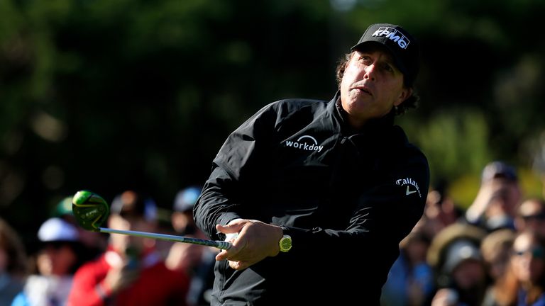 1:56
Highlights from Phil Mickelson's final round at the AT&T Pebble Beach Pro-Am