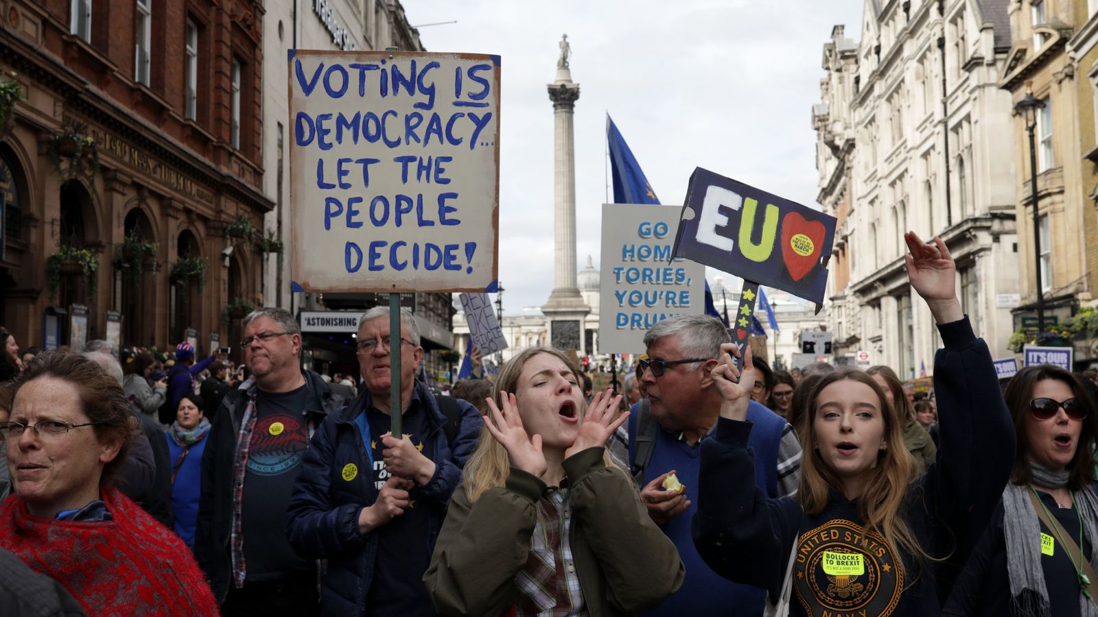 'One million people' march in London to demand second EU referendum