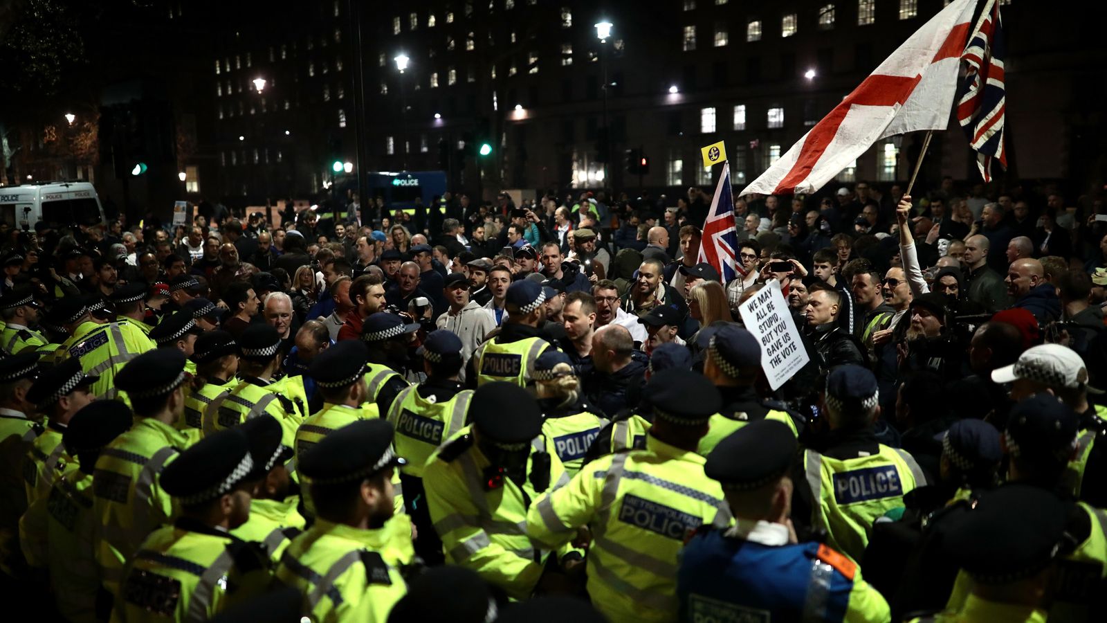March to Leave: Five arrested at pro-Brexit march outside ...