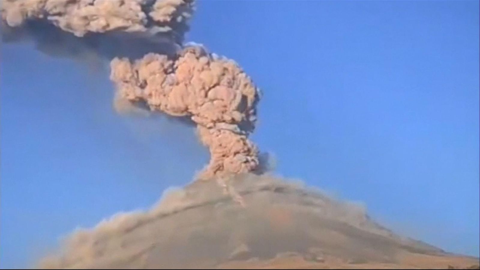 Popocatepetl eruption Mexican volcano spews hot ash and smoke World