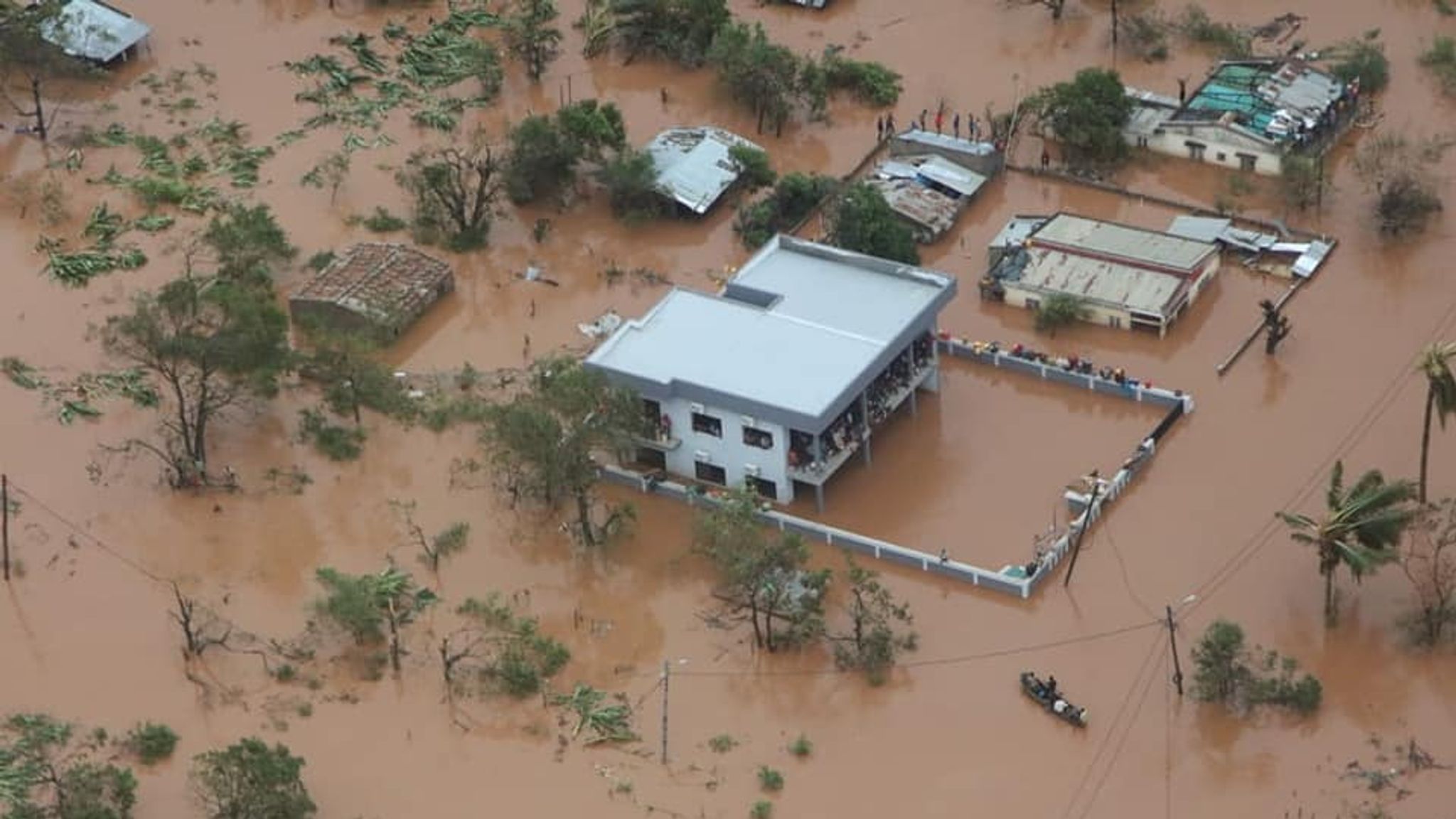 Extra £12m in UK aid as number killed in southeast Africa Cyclone Idai ...