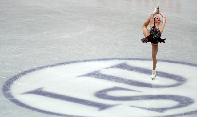 Figure skater cleared after claim she 'stabbed' rival with skate