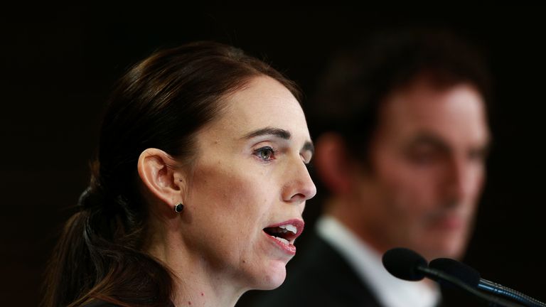 Jacinda Ardern announces the tightening of gun laws in New Zealand