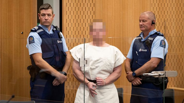 ÙØªÙØ¬Ø© Ø¨Ø­Ø« Ø§ÙØµÙØ± Ø¹Ù âªSuspect in New Zealand mosque shootings makes court appearanceâ¬â