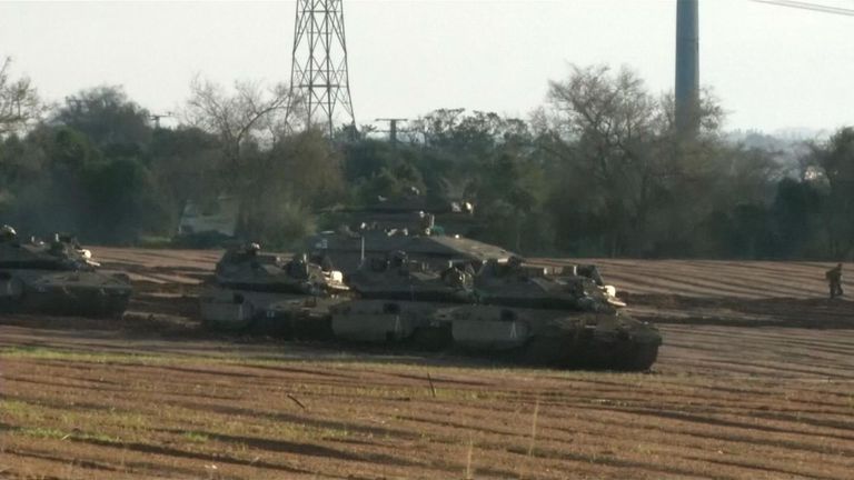 Israeli troops and armoured vehicles close to the border with Gaza