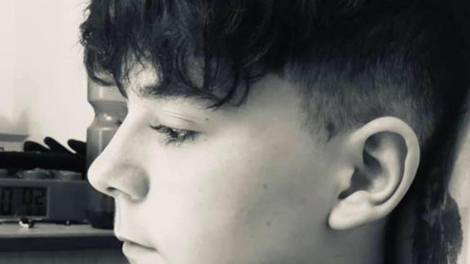 15 Stylishly Long Hairstyles And Haircuts For Teenage Guys