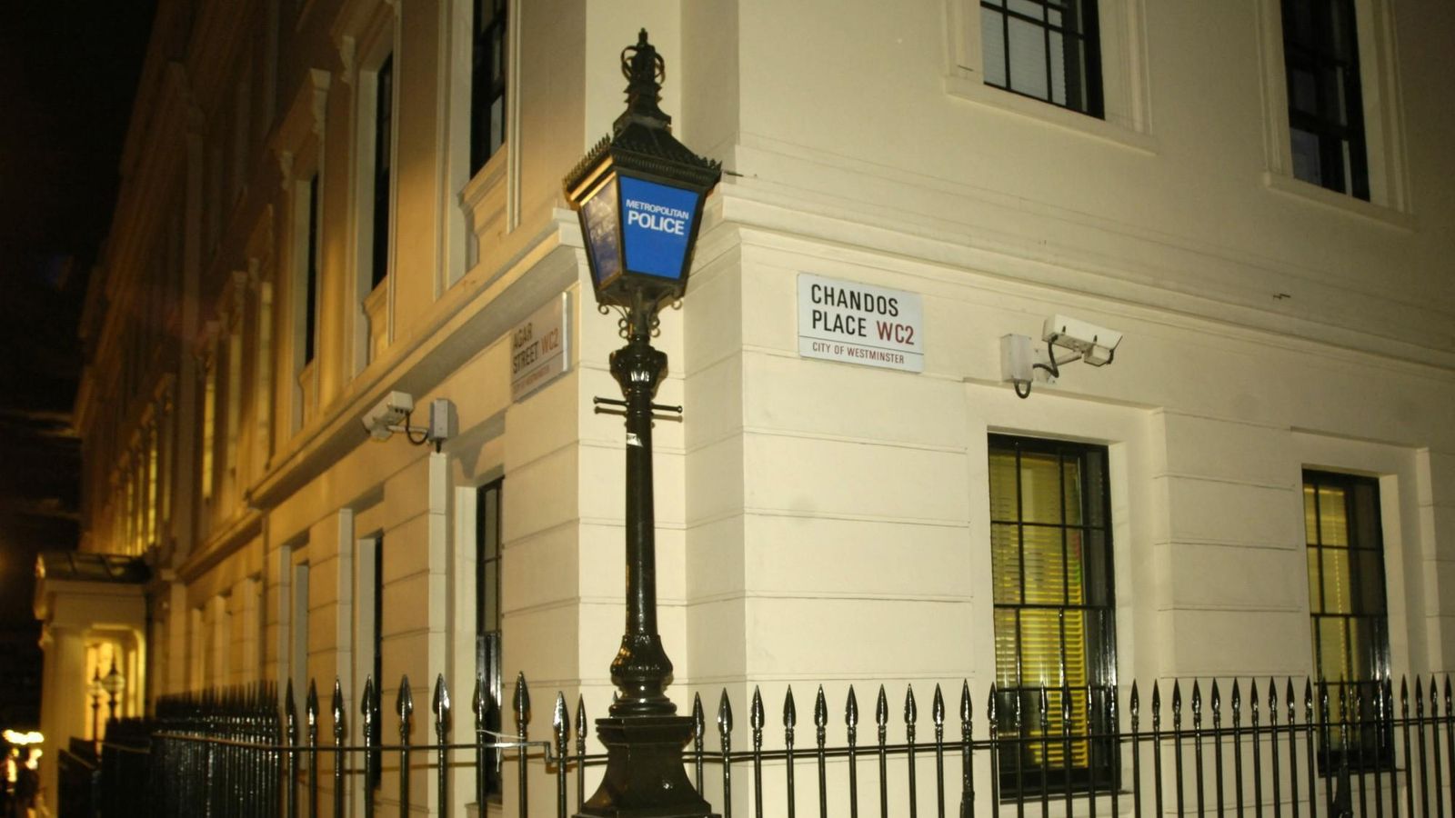 11 Met Police officers investigated over allegations of violence