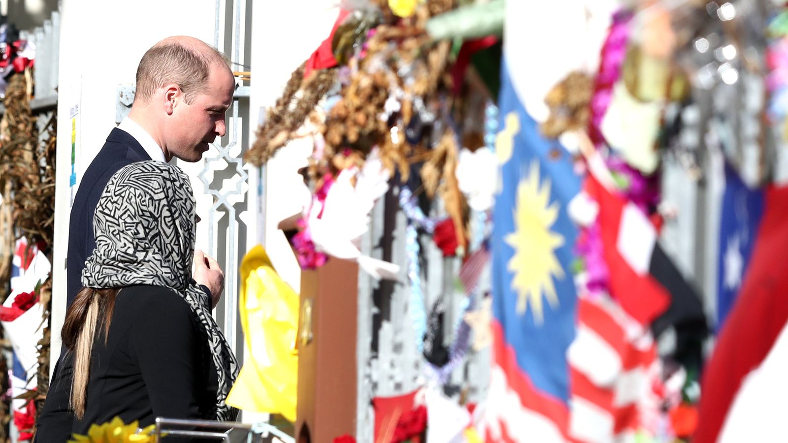 Prince William reconnects with New Zealand Muslim community a year(02)