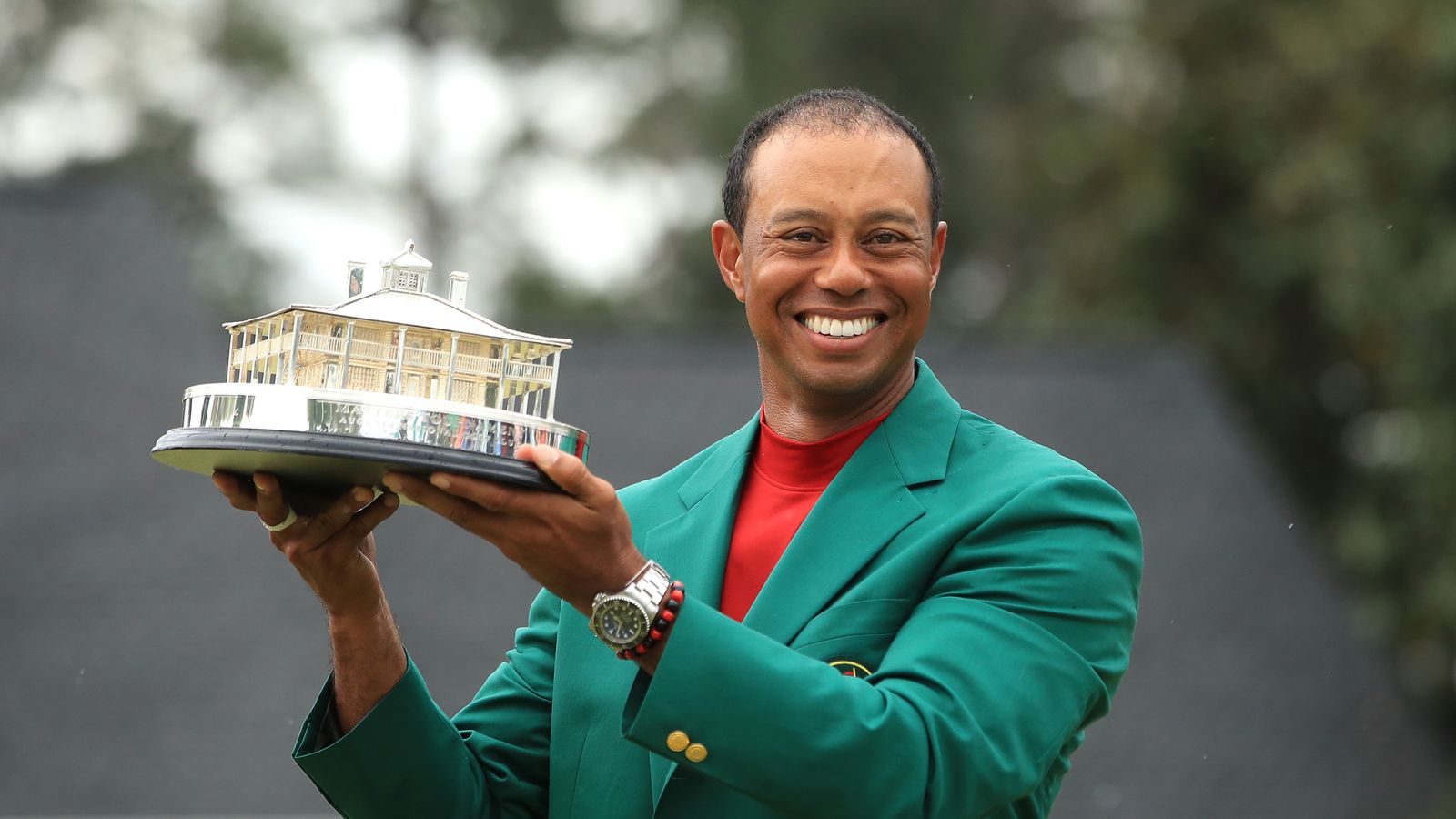 Tiger Woods awarded Presidential Medal of Freedom | US News | Sky News