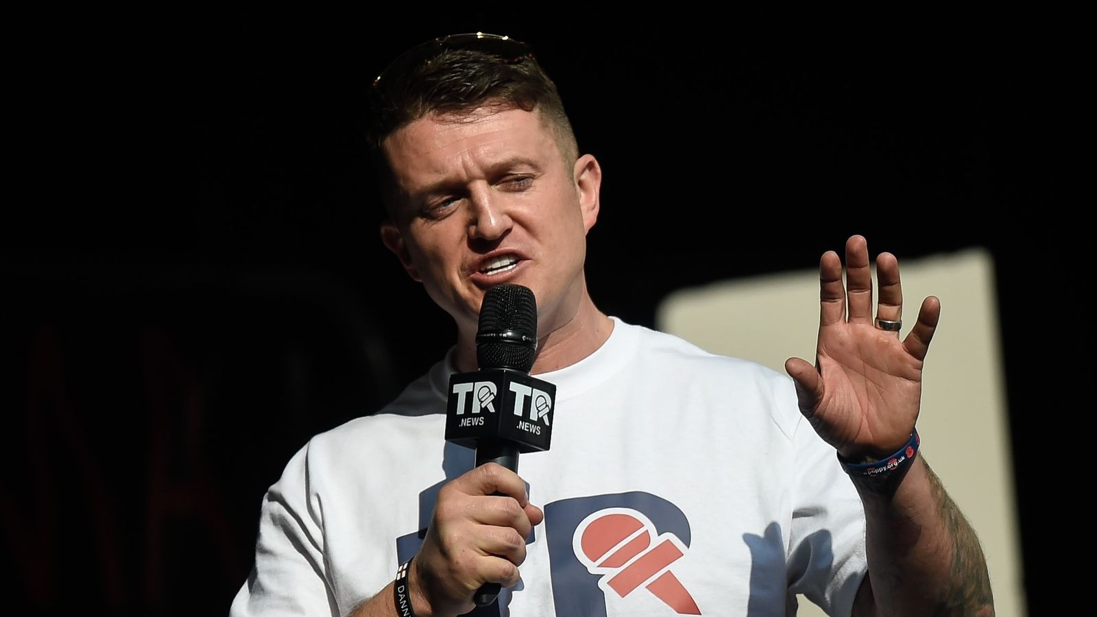 tommy robinson panorama video