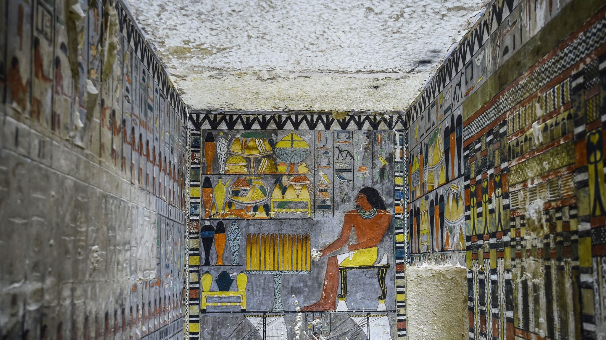 Egypt Vivid 4,300yearold tomb belonging to Fifth Dynasty senior
