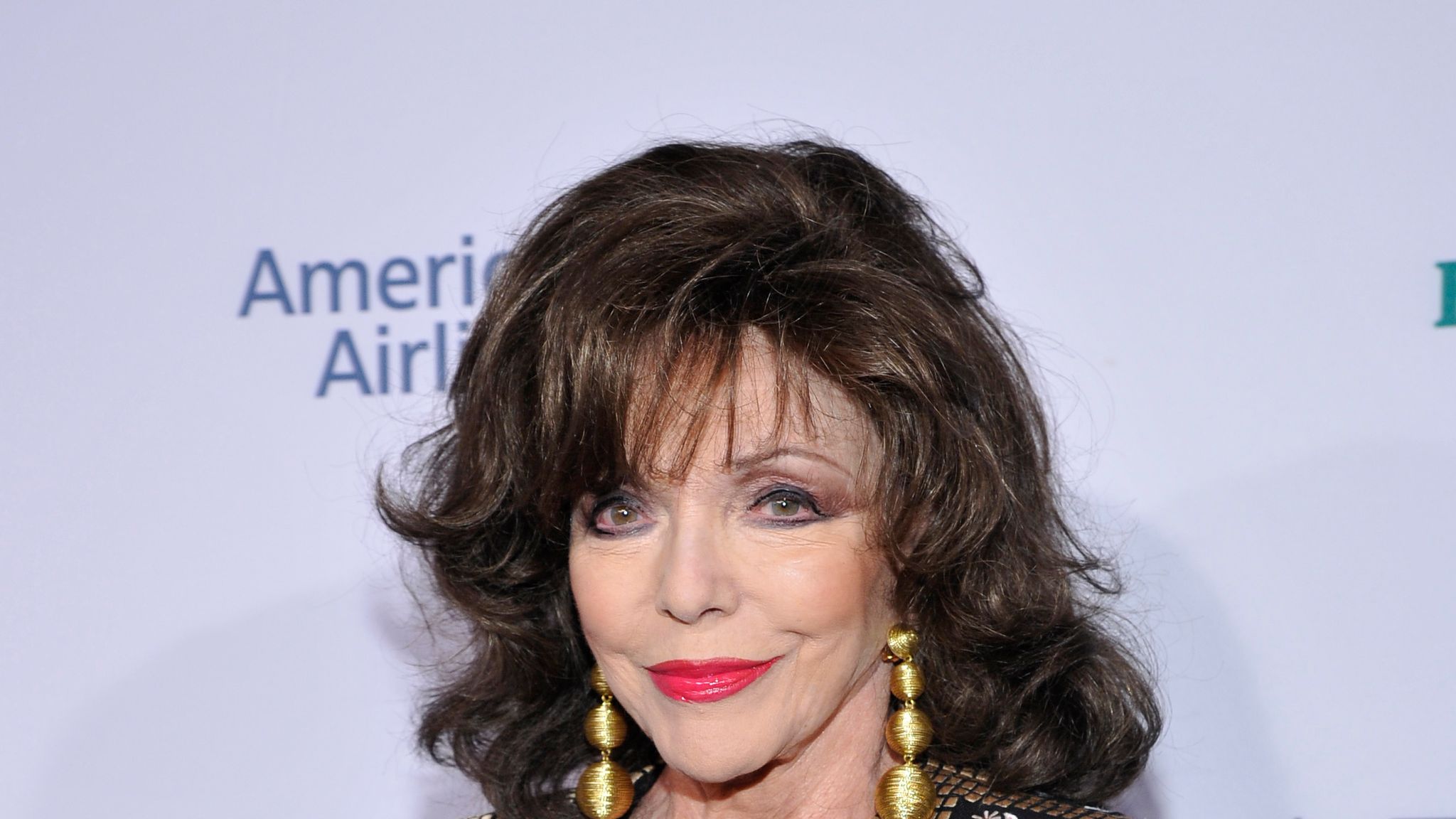 Dame Joan Collins Escapes Terrifying Fire At London Flat Ents And Arts News Sky News