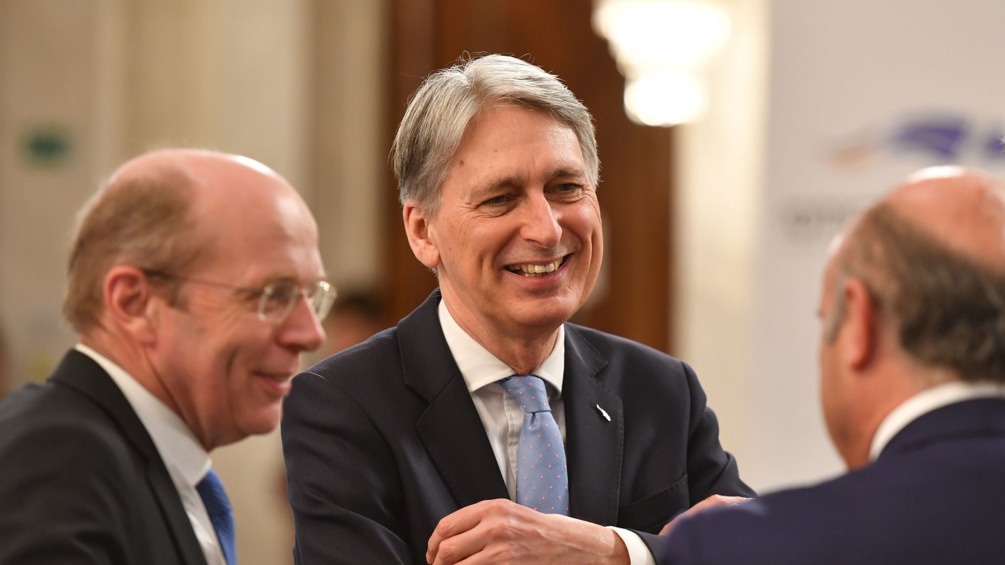 Brexit: Govt has 'no red lines' in talks with Labour - Hammond ...