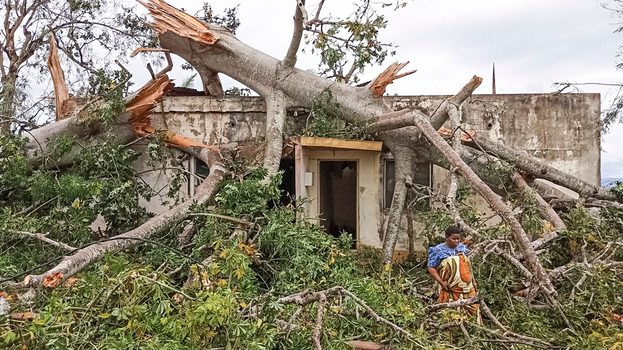 'Move To High Ground!': Devastating Floods Could Affect Hundreds Of ...