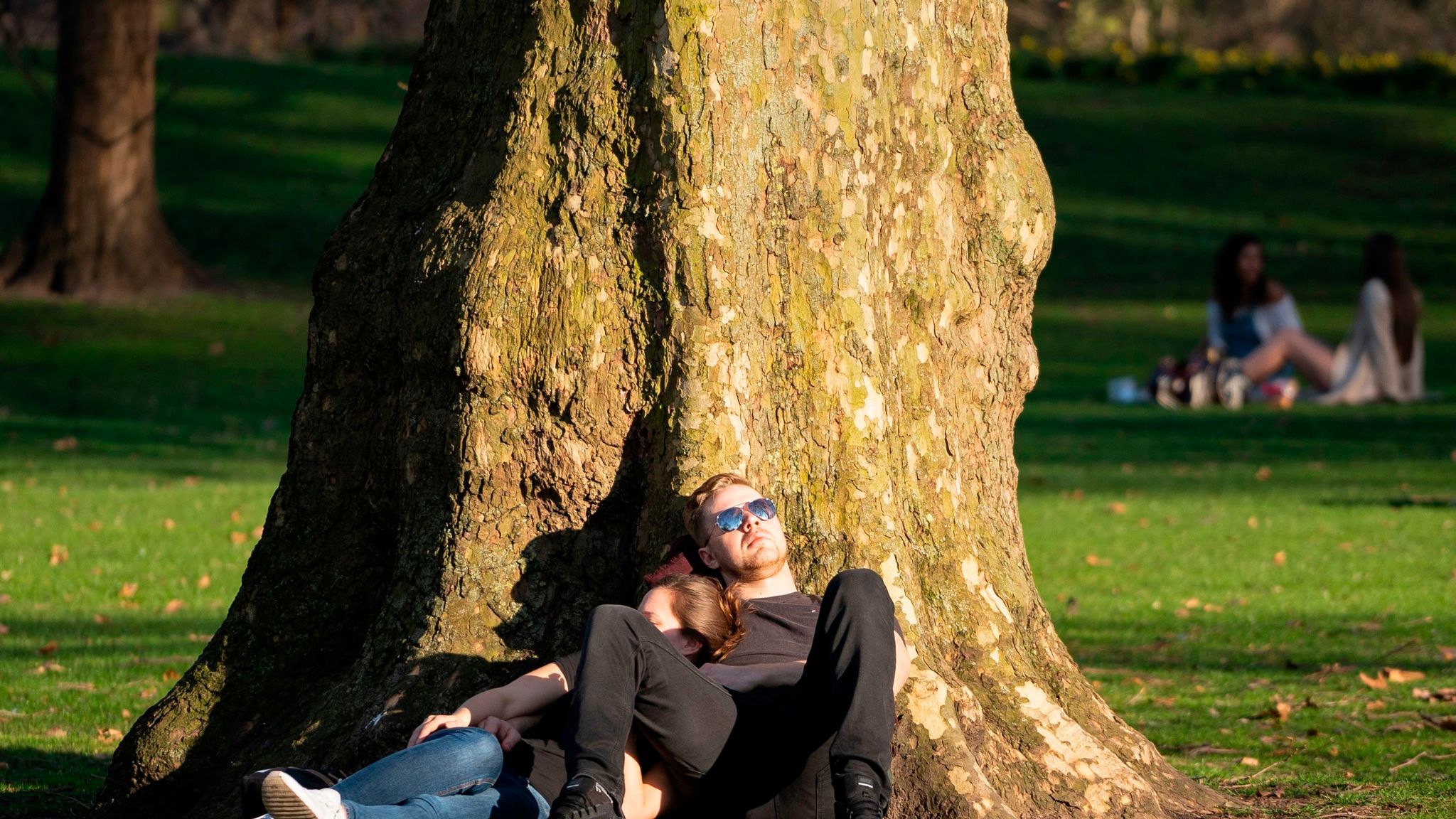 UK weather: Hottest day of the year so far as UK enjoys eggcellent ...