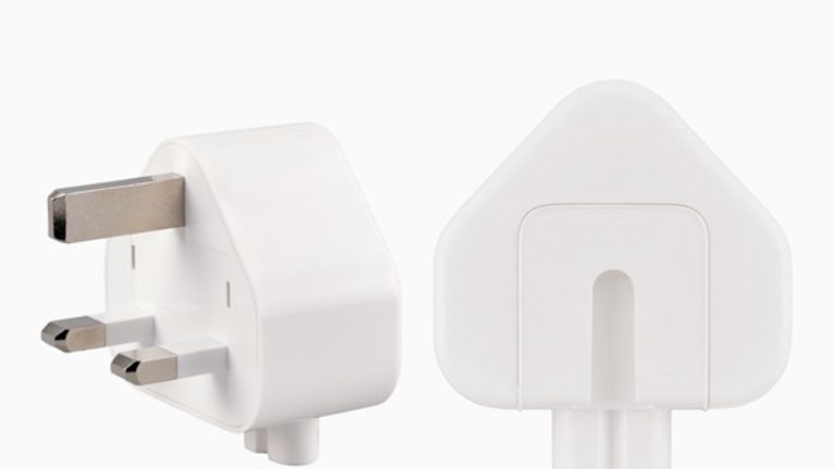 Le Recalls Uk Plug Adapters Over Electric Shock Risk Science Le Recalls Uk Plug Adapters Over Electric Shock Risk Science Tech News Sky