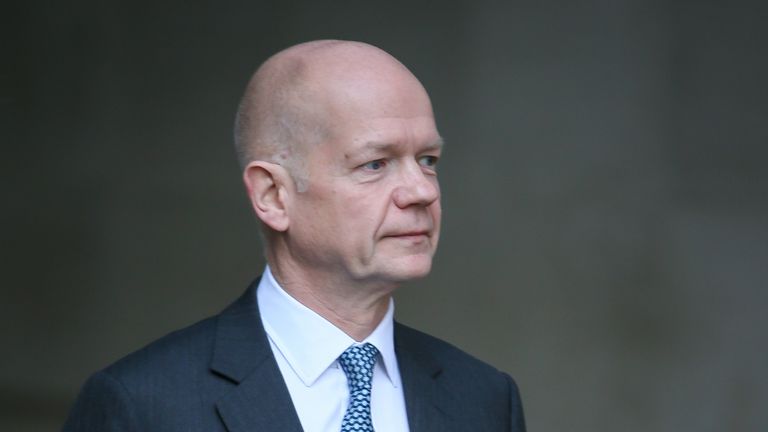 Lord Hague says there is an "immense danger" an election would tear the Tory party apart