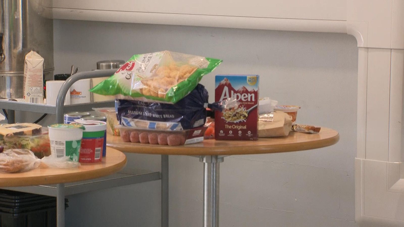 Stunning Failure To Tackle Dependence On Food Banks In Uk Driving Public Discontent Moment for Your Screen Stunning Failure To Tackle Dependence On Food Banks In Uk Driving Public Discontent Moment for Your Screen