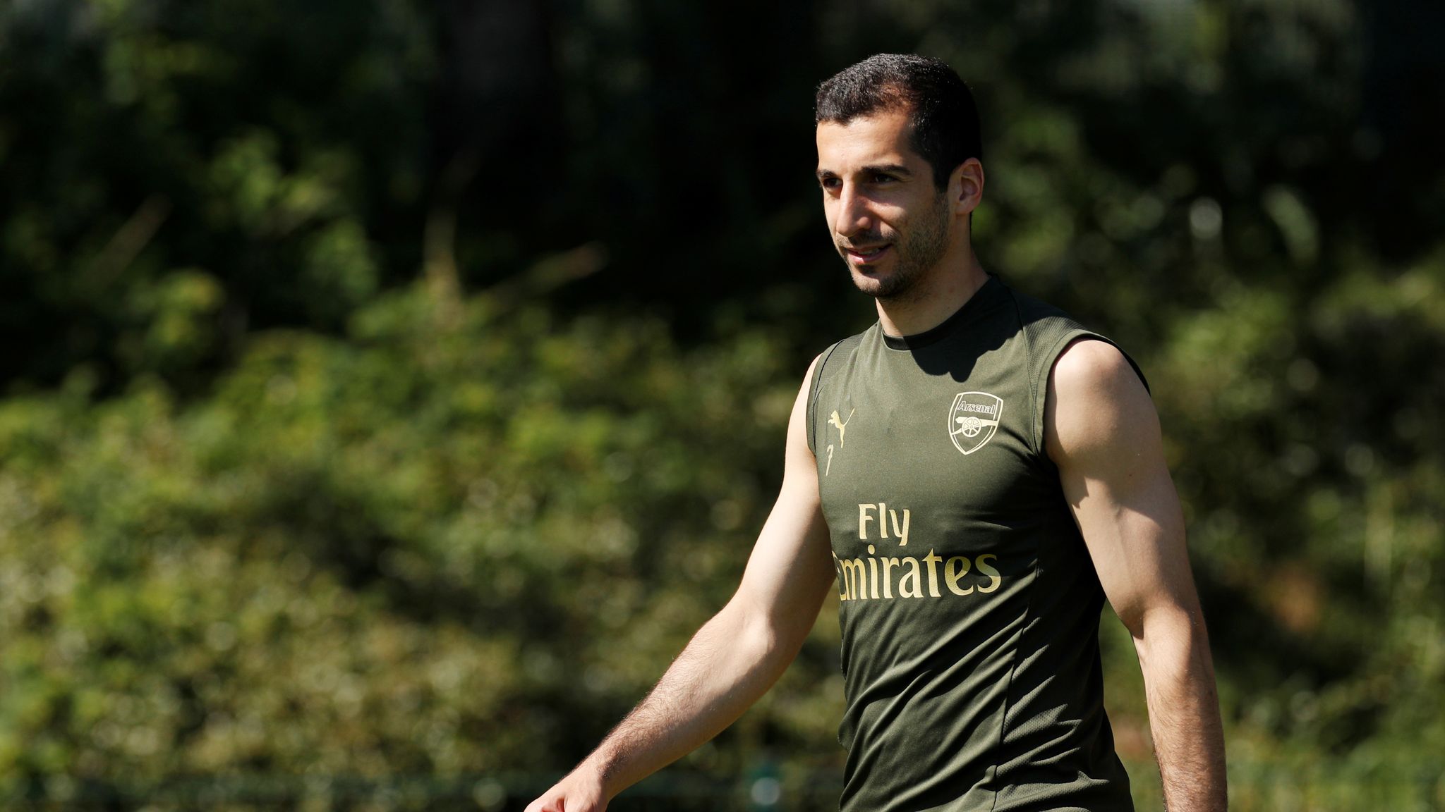 Why Henrikh Mkhitaryan Will Have TWO Squad Numbers For Arsenal