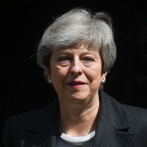Theresa May expected to confirm departure date as backbench showdown nears