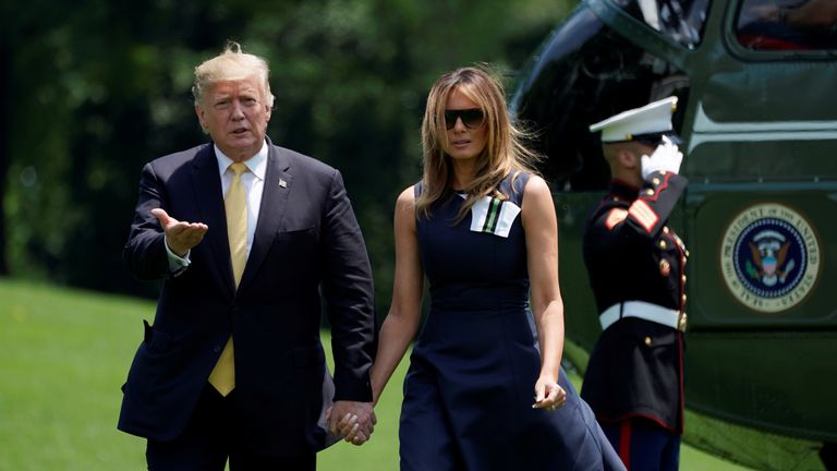 U.S President Donald Trump and first lady Melania Trump return from their trip to Japan to the White House in Washington, U.S., May 28, 2019.  REUTERS/Kevin Lamarque