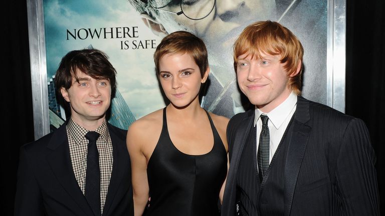 NEW YORK - NOVEMBER 15: (L-R) Actors Daniel Radcliffe; Emma Watson and Rupert Grint attend the premiere of "Harry Potter and the Deathly Hallows - Part 1" at Alice Tully Hall on November 15, 2010 in New York City.  (Photo by Stephen Lovekin/Getty Images)