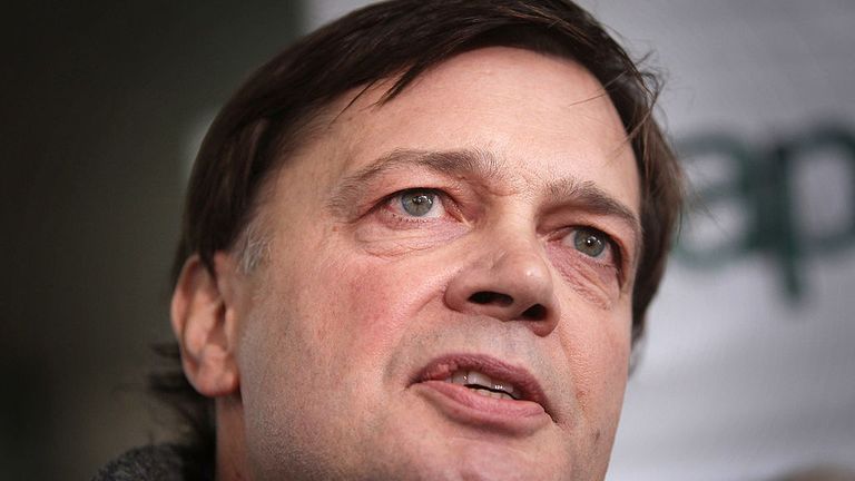 LONDON, ENGLAND - JANUARY 28:  Dr Andrew Wakefield talks to reporters outside the General Medical Council (GMC) on January 28, 2010 in London, England. Dr Wakefield was the first clinician to suggest a link between autism in children and the triple vaccination for measles, mumps and rubella known as MMR. Today&#39;s GMC ruling states that he had acted "dishonestly and irresponsibly" in carrying out his research. Vaccination take up rates dropped dramatically after Dr Wakefield&#39;s research was published in 1998.  (Photo by Peter Macdiarmid/Getty Images)