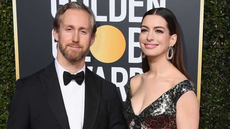  Adam Shulman and Anne Hathaway attend the 76th Annual Golden Globe Awards at The Beverly Hilton Hotel on January 6, 2019 in Beverly Hills, California.  (Photo by Jon Kopaloff/Getty Images)