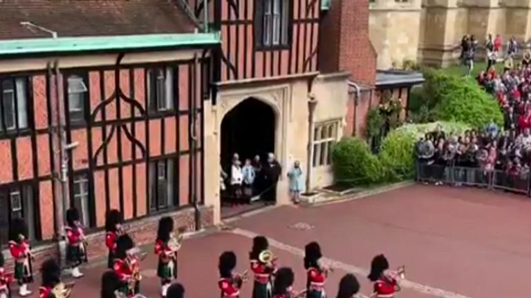 Band of the Royal Regiment of Scotland play Congratulations after birth of Harry and Meghan&#39;s child
