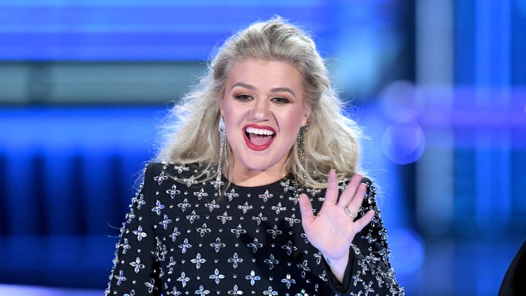 Kelly Clarkson at the 2019 Billboard Music Awards at MGM Grand Garden Arena on May 1, 2019 in Las Vegas, Nevada