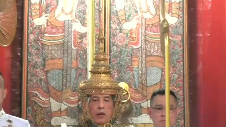 Thailand&#39;s new King is crowned