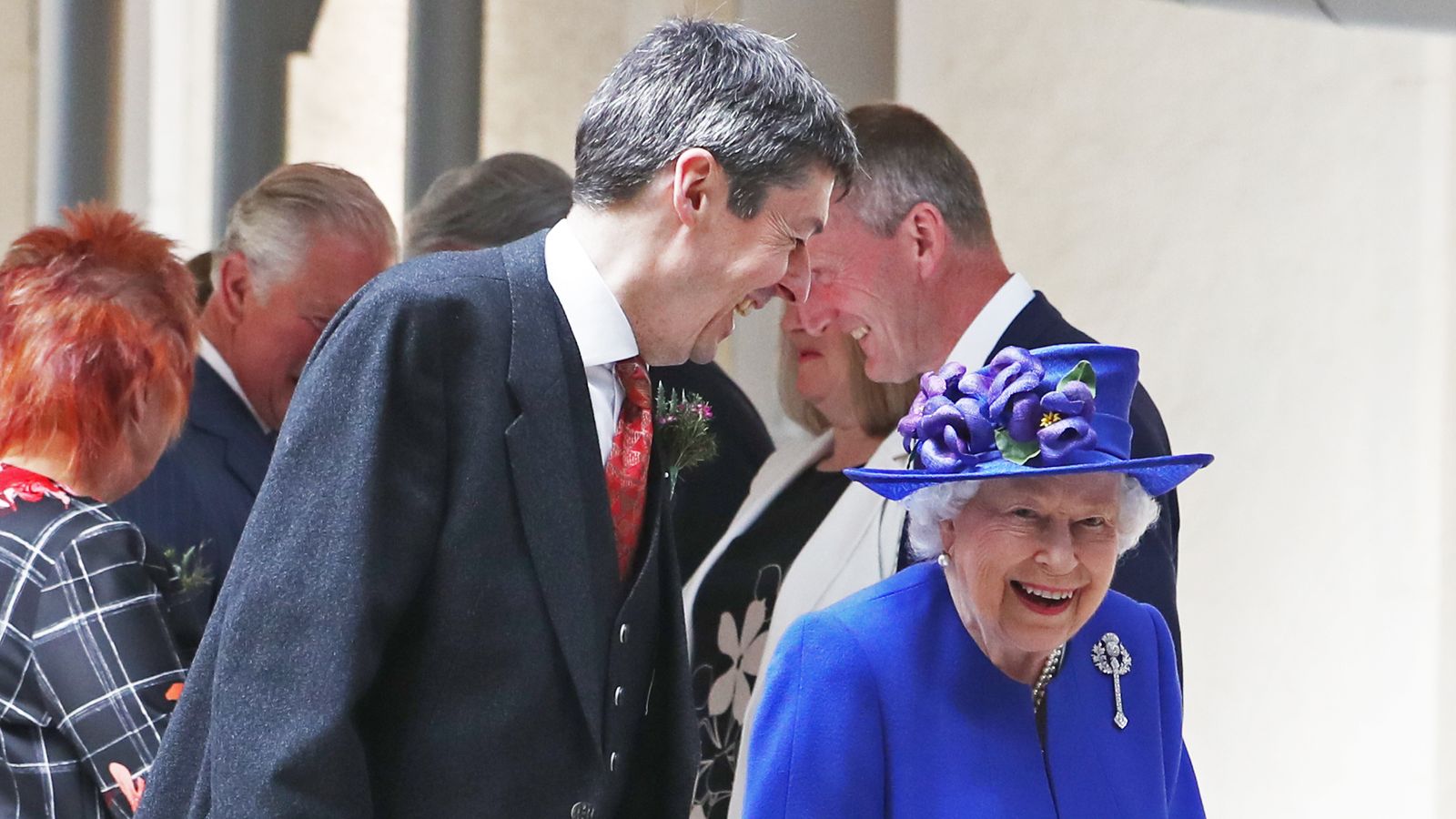 Queen joins Scottish politicians to mark 20 years of Holyrood | UK News ...