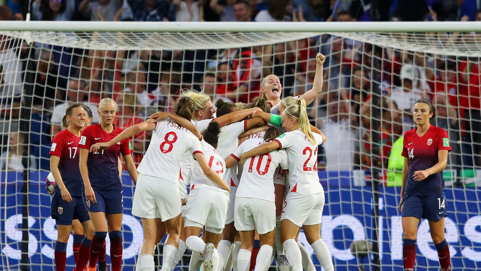 Lucy Bronze: England Have More Hunger Than USA To Reach World Cup Final ...