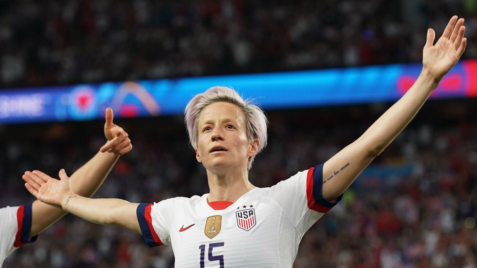 Women's World Cup: US beat hosts France to set up semi-final clash with ...