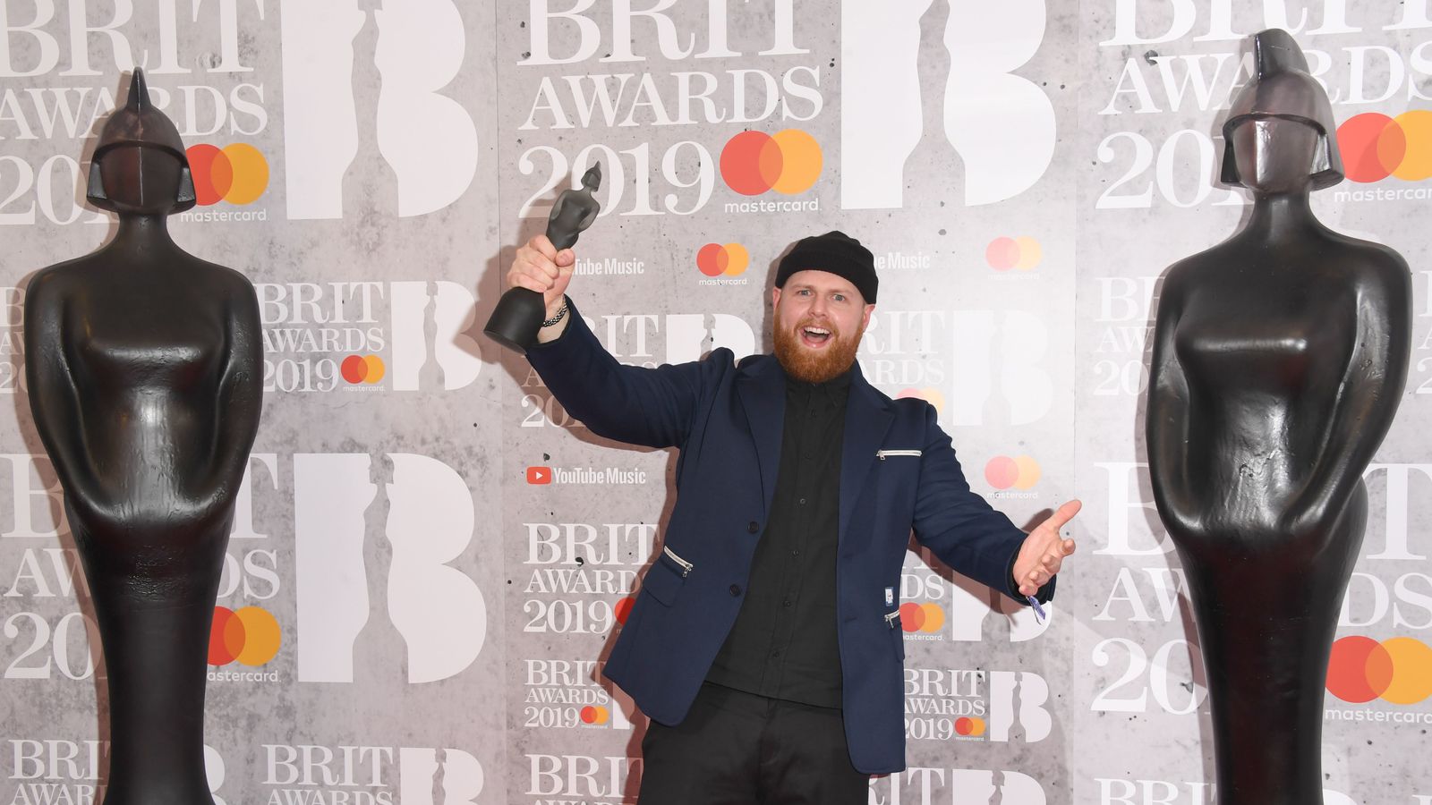 Glastonbury Tom Walker On His Six Gigs Stormzy And His Love Island Namesake Ents And Arts News