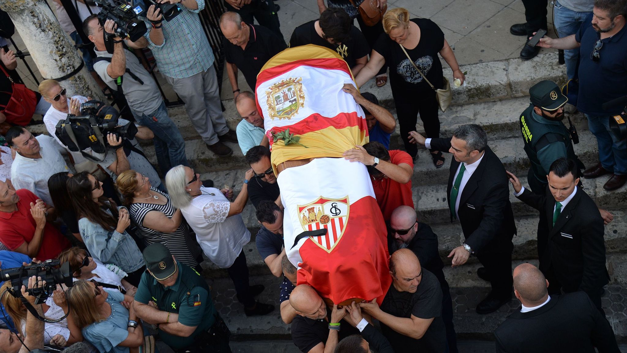 Jose Antonio Reyes funeral takes place in Seville on Monday, Football News