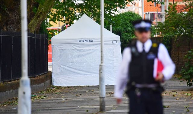 London mayor Sadiq Khan attacks police cuts after four murders in four days