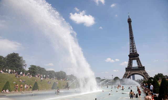 Europe heatwave: Temperatures of 40C 'potentially dangerous', forecasters warn