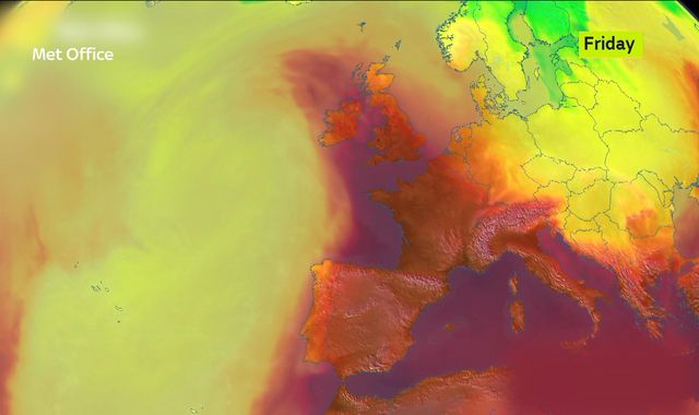 Europe heatwave: Schools shut in Paris as 'potentially lethal' Sahara heat moves in