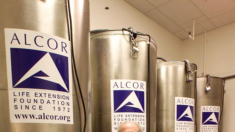 Calif. scientist's son suing cryonics nonprofit for incorrectly