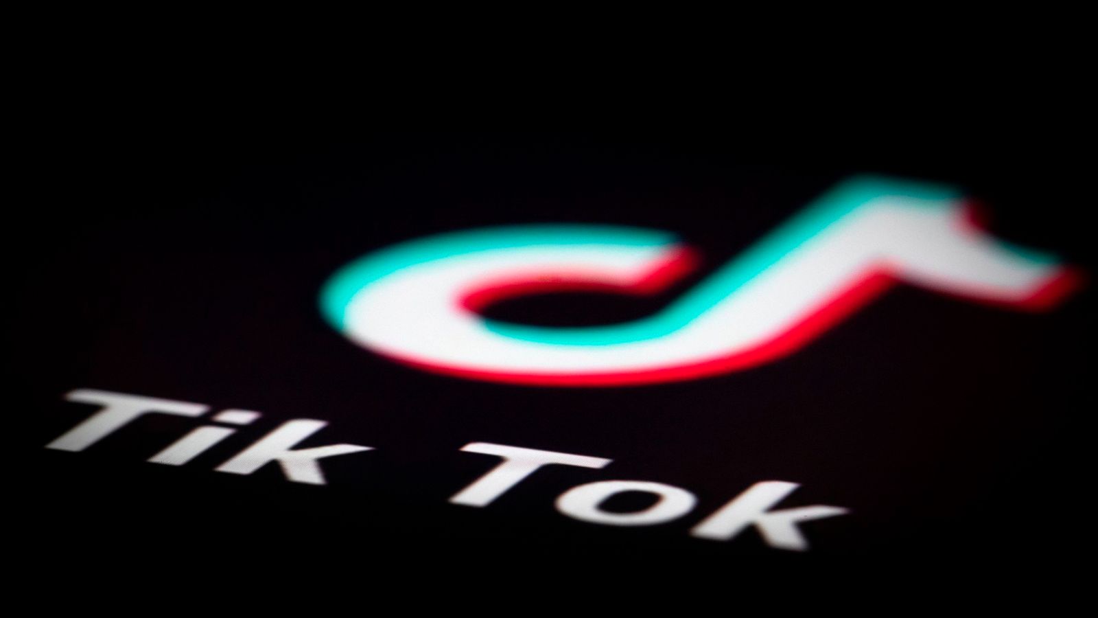 TikTok fined €345m over handling of children's data